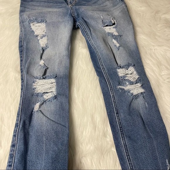 High Waisted Hollister Distressed Skinny Jeans - Picture 12 of 16